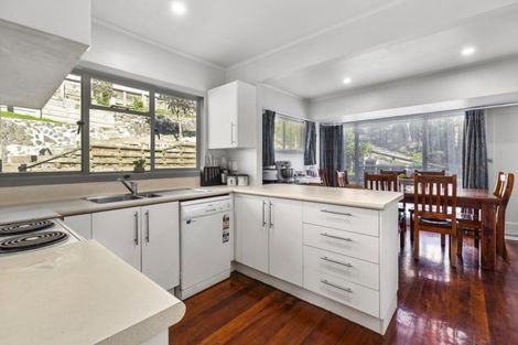 Photo of property in 26 Collins Avenue, Tawa, Wellington, 5028