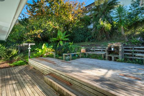 Photo of property in 10 Scotstoun Place, Glen Eden, Auckland, 0602