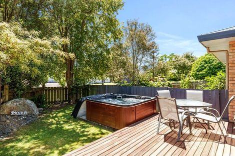 Photo of property in 2 Elmslie Place, Owhata, Rotorua, 3010