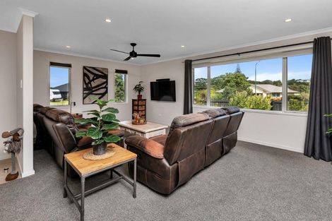 Photo of property in 7 Pukeko Street, Ruakaka, 0116