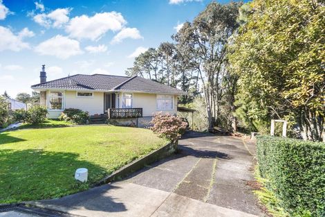 Photo of property in 12 Crystal Avenue, Glendene, Auckland, 0602
