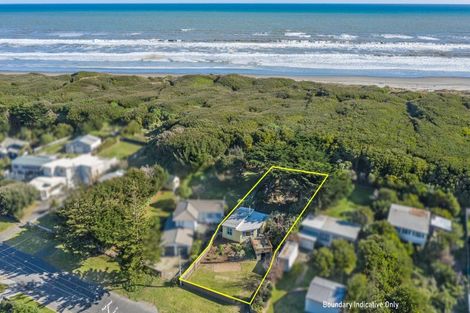 Photo of property in 24 Hunia Terrace, Himatangi Beach, Foxton, 4891