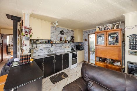 Photo of property in 42 Jessop Street, South Hill, Oamaru, 9400