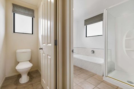 Photo of property in 9a Grassways Avenue, Pakuranga, Auckland, 2010