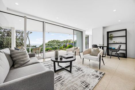 Photo of property in 19 Bournemouth Terrace, Murrays Bay, Auckland, 0630
