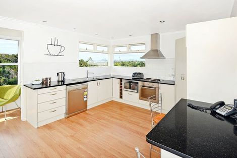 Photo of property in 75 Lake Road, Northcote, Auckland, 0627