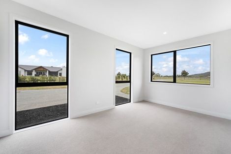 Photo of property in 9 Riverside Way, Clevedon, 2585