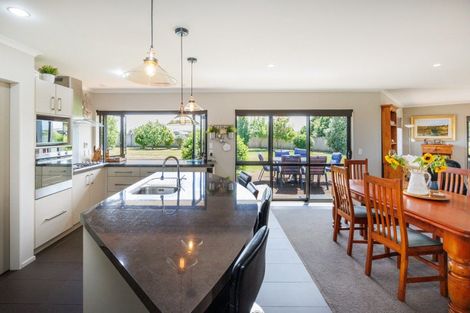 Photo of property in 92 Mount Taylor Drive, Feilding, 4775