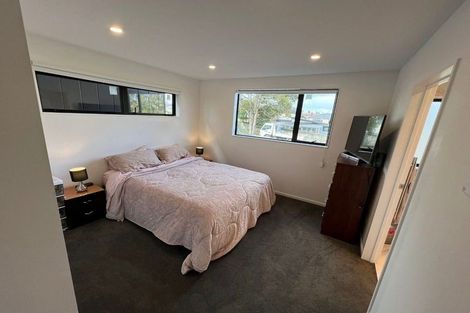 Photo of property in 10 Peara Place, Henderson, Auckland, 0610