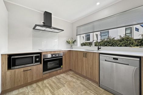 Photo of property in 15 Hocken Place, Mangere Bridge, Auckland, 2022