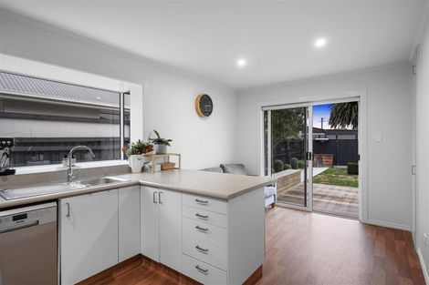 Photo of property in 4 Fitzroy Place, Bishopdale, Christchurch, 8053