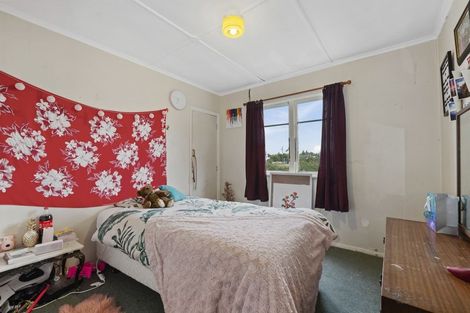 Photo of property in 51 Kawaha Point Road, Fairy Springs, Rotorua, 3015