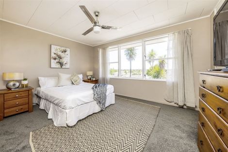 Photo of property in 5 Wesleydale Place, Papakura, 2110