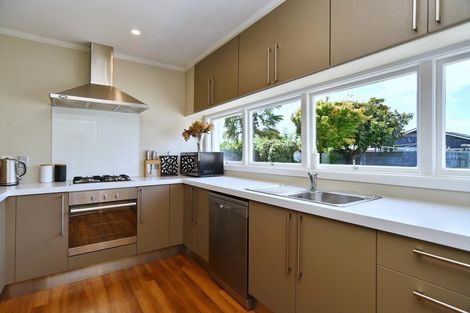 Photo of property in 32 Ashgrove Street, Rangiora, 7400