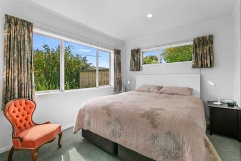 Photo of property in 26 Duke Street, Levin, 5510