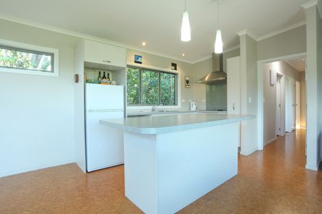 Photo of property in 4a Kaitoke Street, Raglan, 3225