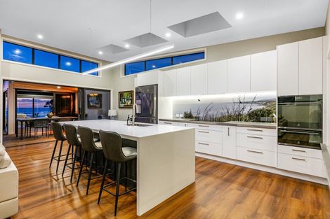 Photo of property in 35 The Esplanade, Raumati South, Paraparaumu, 5032