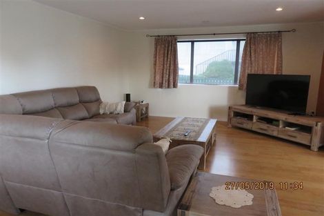 Photo of property in 114 Weatherly Road, Torbay, Auckland, 0630