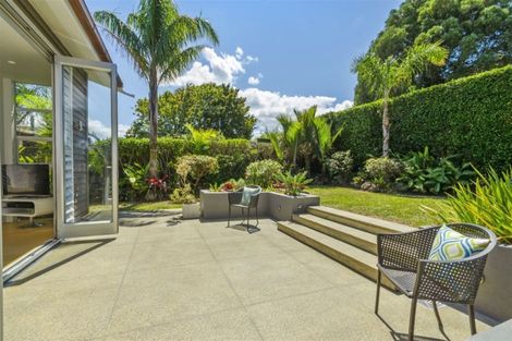 Photo of property in 7 Palmerston Road, Birkenhead, Auckland, 0626