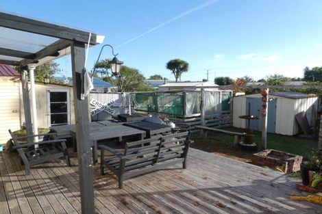 Photo of property in 1 Curtis Street, Hector, 7822