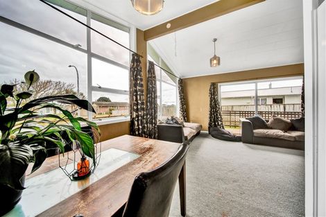 Photo of property in 3 Trimble Place, Bell Block, New Plymouth, 4312