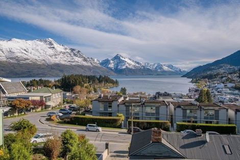 Photo of property in 45a Hallenstein Street, Queenstown, 9300