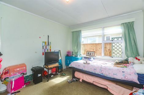 Photo of property in 128 Great South Road, Huntly, 3700