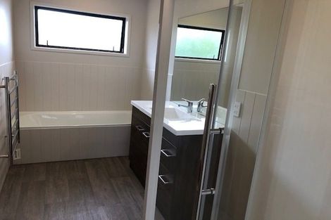 Photo of property in 2/48 Bayswater Avenue, Bayswater, Auckland, 0622