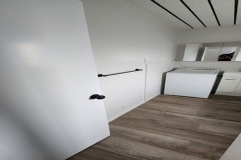 Photo of property in 1/555 Hillside Road, Caversham, Dunedin, 9012