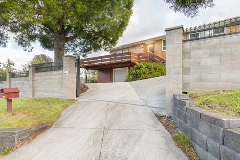 Photo of property in 15 Spargo Road, Massey, Auckland, 0614