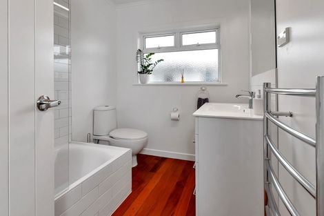 Photo of property in 97 Onerahi Road, Onerahi, Whangarei, 0110