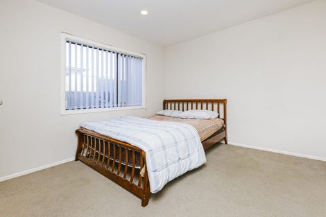 Photo of property in 54d Cambridge Terrace, Papatoetoe, Auckland, 2025