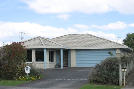 Photo of property in 10 Kalmia Dell, Mount Maunganui, 3116