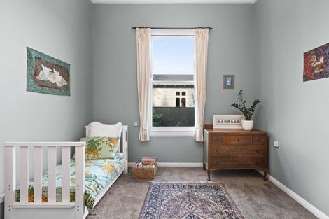 Photo of property in 28 Nelson Crescent, Napier South, Napier, 4110