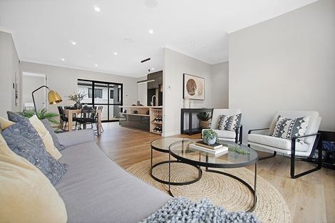 Photo of property in 6 Holcroft Street, Papakura, 2110