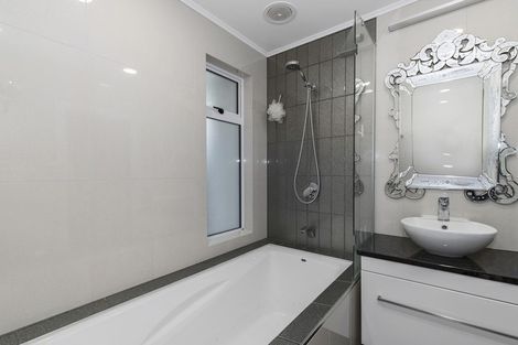 Photo of property in 1 Fow Street, Hamilton Central, Hamilton, 3204