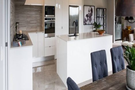 Photo of property in 138 Taupaki Road, Taupaki, 0782