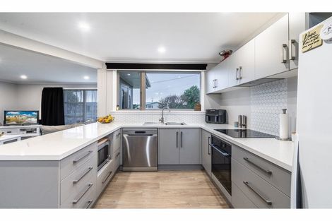 Photo of property in 38 Kirkoswald Street, Wallacetown, 9816