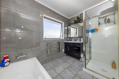 Photo of property in 12d Princess Street, Takanini, 2112