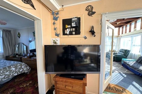 Photo of property in 8 Kowhai Street, Kaka Point, Balclutha, 9271