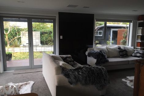 Photo of property in 2/52 Crofton Road, Harewood, Christchurch, 8051