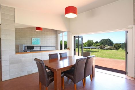 Photo of property in 165b Te Hutewai Road, Raglan, 3296