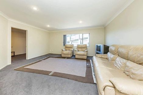 Photo of property in 29 Chieftain Rise, Goodwood Heights, Auckland, 2105