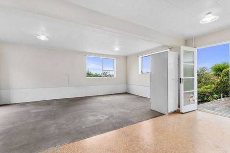 Photo of property in 81 Juniper Road, Sunnynook, Auckland, 0620