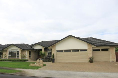 Photo of property in 13 Limerick Place, Dannemora, Auckland, 2016