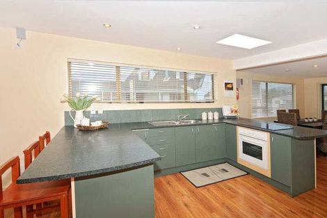 Photo of property in 119 Queens Road, Waikanae Beach, Waikanae, 5036