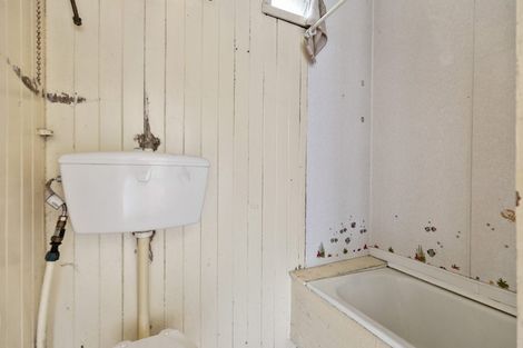 Photo of property in 37 Centre Street, Strathern, Invercargill, 9812