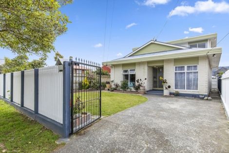 Photo of property in 19 Charleston Avenue, Boulcott, Lower Hutt, 5011