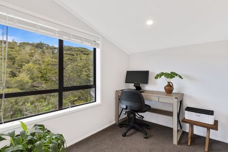 Photo of property in 21 Homewood Place, Chatswood, Auckland, 0626