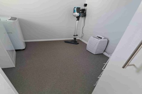 Photo of property in 30 The Drive, Tawa, Wellington, 5028